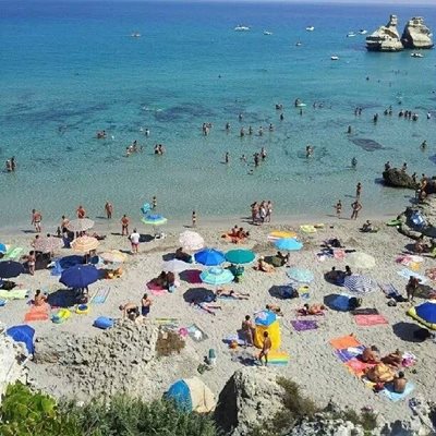 Много  плажове в Сардиния  забраняват пушенето.