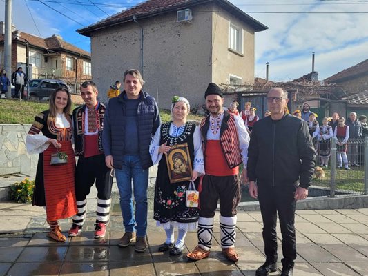 Традицията Къпанак беше извършена в село Сушица.