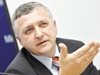 В Румъния уволниха президента и вицепрезидента на Националната агенция за данъчна администрация - АНАФ заради разследване за корупция.
Министър-председателят на страната Дачиан Чолош уволни двамата ръководители на Агенцията в четвъртък. По думите му той не иска да поддържа ситуация на неопределеност във ведомството,