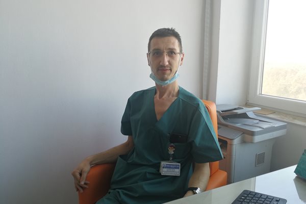 Д-р Ангел Петков