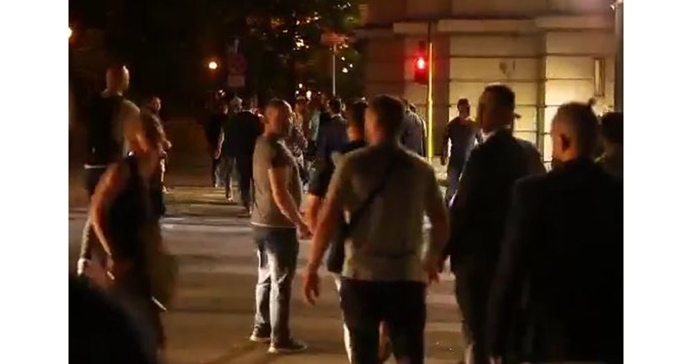 Tensions escalate after Vazrazhdane lawmakers leave the building (Video)