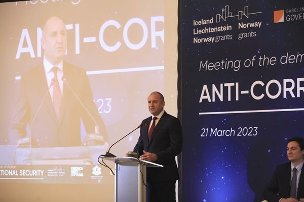 Румен Радев при откриването на конференция „Антикорупция и национална сигурност“ Снимка: Велислав Николов