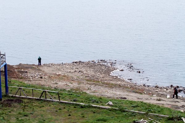 Заради намалените запаси от вода за напояване от екоминистерството наскоро ограничиха количествата от 7 язовира.