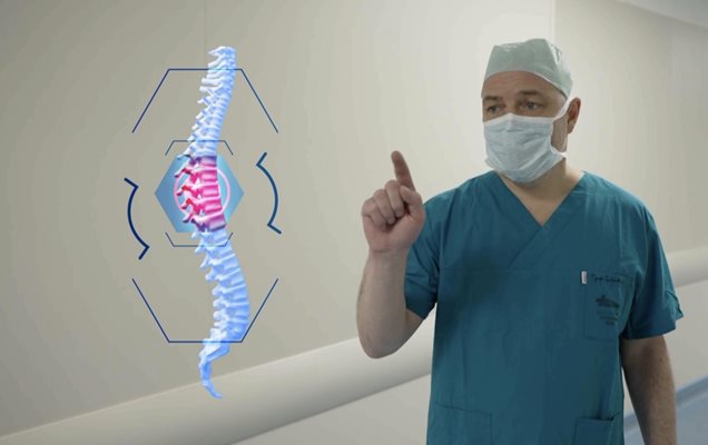 В операционната с проф. Габровски! Роботи и 3D импланти (Видео)