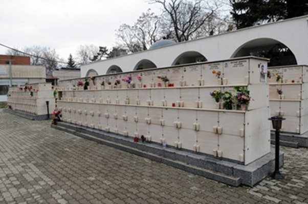 Централните софийски гробища СНИМКА: Алексей Димитров