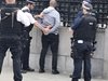 Задържаният с нож пред британския парламент нямал терористични подбуди