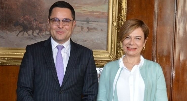Министърът на иновациите и растежа Александър Пулев се срещна в министерството с посланика на Турция у нас Айлин Секизкьок. СНИМКА:Министерство на иновациите и растежа