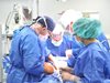 Плевенски неврохирурзи вдигнаха на крака парализирана от тумор жена