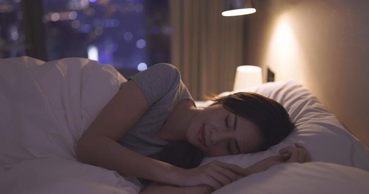 Според традиционната китайска медицина безсънието и другите проблеми със съня са резултат от дисбаланс в потока на жизнената енергия Ци