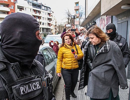 Шефката на Басейнова дирекция Цветелина Кънева все още е в ареста