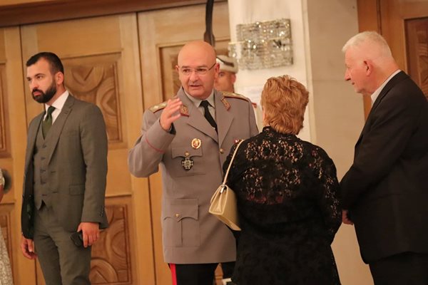 Ген.-майор Венцислав Мутафчийски също бе сред гостите.