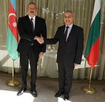 Служебният премиер даде работен обяд за Илхам Алиев