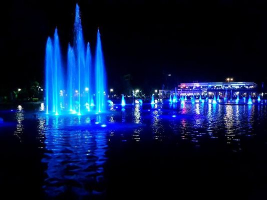 Жителите и гостите на Пловдив ще могат да се насладят на красотата на Пеещите фонтани.


Снимка: община Пловдив