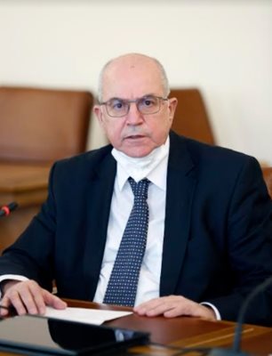 Проф. Красимир Гигов, председателят на Националния ваксинационен щаб