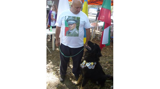 Стопани на кучета от Монтана припомниха, че премиерът Борисов има лични заслуги, за да бъде регистрирана и призната официално породата "българско овчарско куче".