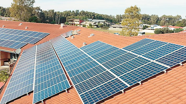 До 1 млн. лв. безвъзмездна помощ могат да получат фирмите за соларни панели.