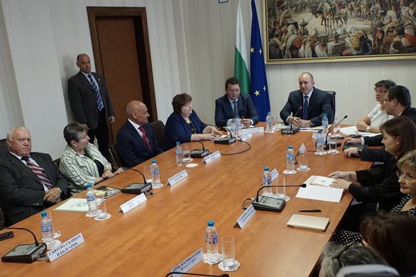 На срещата с президента СНИМКИ: Десислава Кулелиева