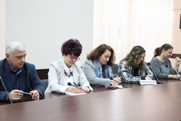 Проблемите на украинските бежанци в област Стара Загора бяха дискутирани днес на заседание в областната администрация. 
Снимка: Областна администрация - Стара Загора