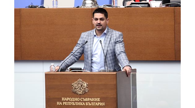 Радостин Василев взе 2,98% - не стигат за парламента, но осигуряват субсидия.