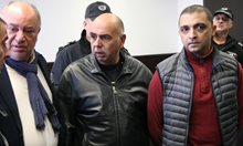 Оставиха в ареста иманярите, заловени с
820 монети в Пловдив