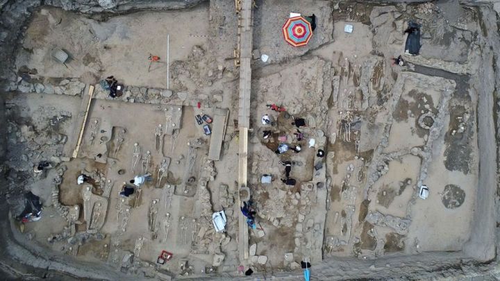 Манастир изскочи при изкоп за нова автогара в Созопол