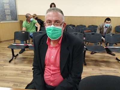 Д-р Иван Димитров в съдебната зала. Снимка: Радко Паунов
