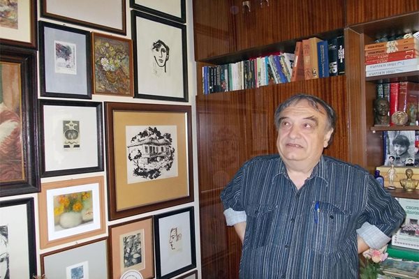 Георги Гроздев, който първи сигнализира за кражбата, е голям ценител на изобразителното изкуство.