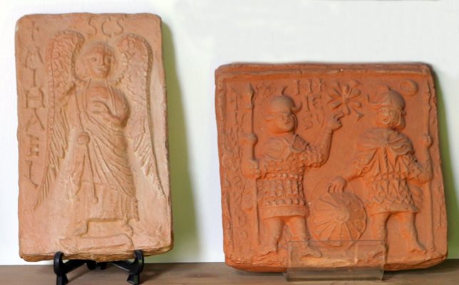 Две керамични икони от VI век