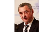 Валери Симеонов: Призовавам ГЕРБ да отхвърлят оставката на Делян Добрев
