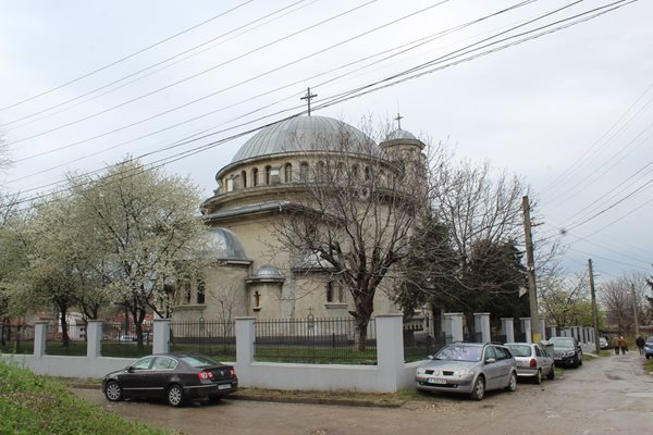 Обновеният православен храм „Света Петка“ в Русе