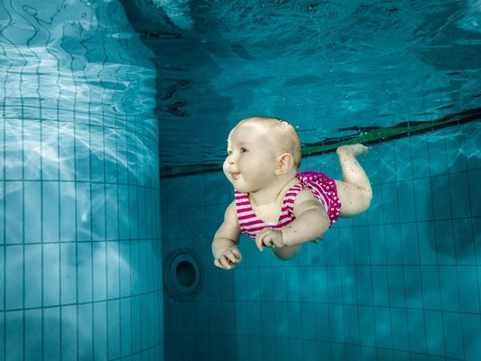 Бебетата съдържат повече вода от възрастните