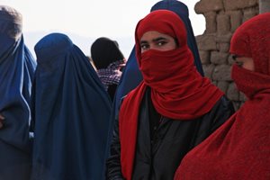 Психичното здраве на жените в Афганистан рязко се влошава