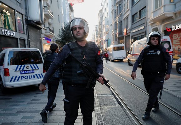 Според турските власти групировката ПКК стои зад кървавия атентат на площад "Истиклял" в Истанбул на 13 ноември, при който бяха убити шестима души.