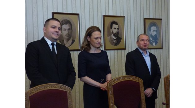 Станислав Балабанов, Ива Митева и Тошко Йорданов по време на консултациите при президента Румен Радев