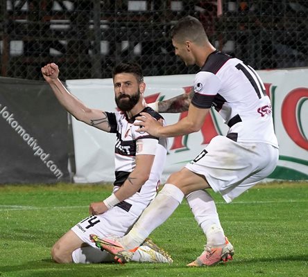 "Локо" спечели с 2:0 след две попадения на Димитър Илиев