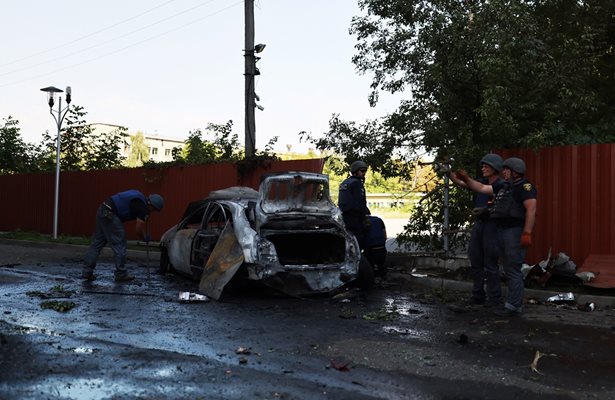 Шестима души загинаха при руски удари в Източна Украйна