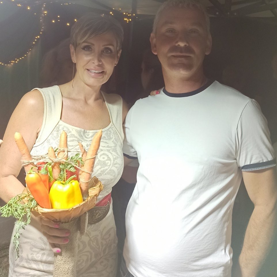 Джина Стоева бе изненадана с букет от зеленчуци