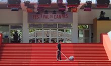 Кинофестивалът в Кан заплашен от секс скандали и стачка