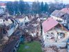 Големи дупки се отвориха в земята в Петриня след земетресението