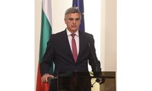 България е активен член на НАТО и не може да бъде обект на чужди решения