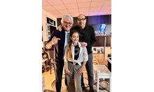 Орлин Горанов пее с изумителната 11-годишна Паола