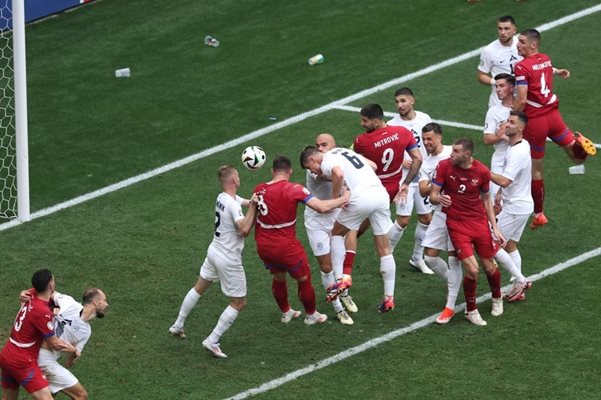 Сърбия и Словения направиха здраво балканско дерби, завършило 1:1 / Снимка: uefa.com