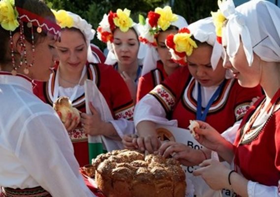 Седмото издание на международния хоров фестивал „Черноморски звуци“ започва в Балчик. СНИМКА: chernomorskizvutsi.com