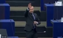 Вижте жеста, за който Джамбазки е обвинен, че е нацистки (ВИДЕО)