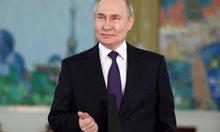 Шефът на руската армия Герасимов крил от Путин две седмици за украинската атака