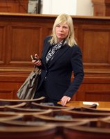 Диана Саватева стана народен представител, след като много години беше журналист в “24 часа”.