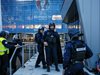 Задържаха трима предполагаеми терористи за връзки с атентатите в Париж