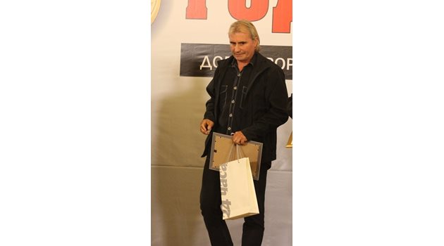 Васил Петков, заснет през 2015 г. на церемония на "24 часа".