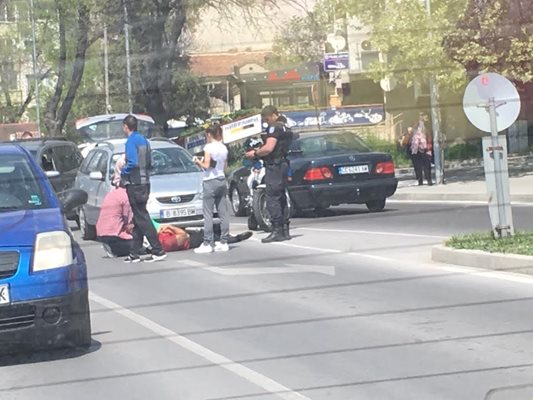 24-годишен Пешеходец беше блъснат на бул. "Христо Ботев" във Варна. Снимка: фейсбук