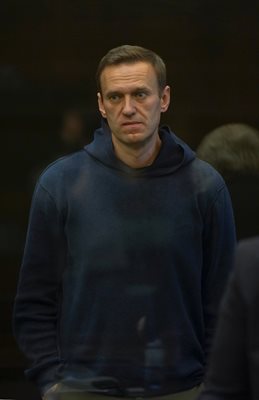 Руският опозиционер Алексей Навални е осъден на 3,5 г. затвор